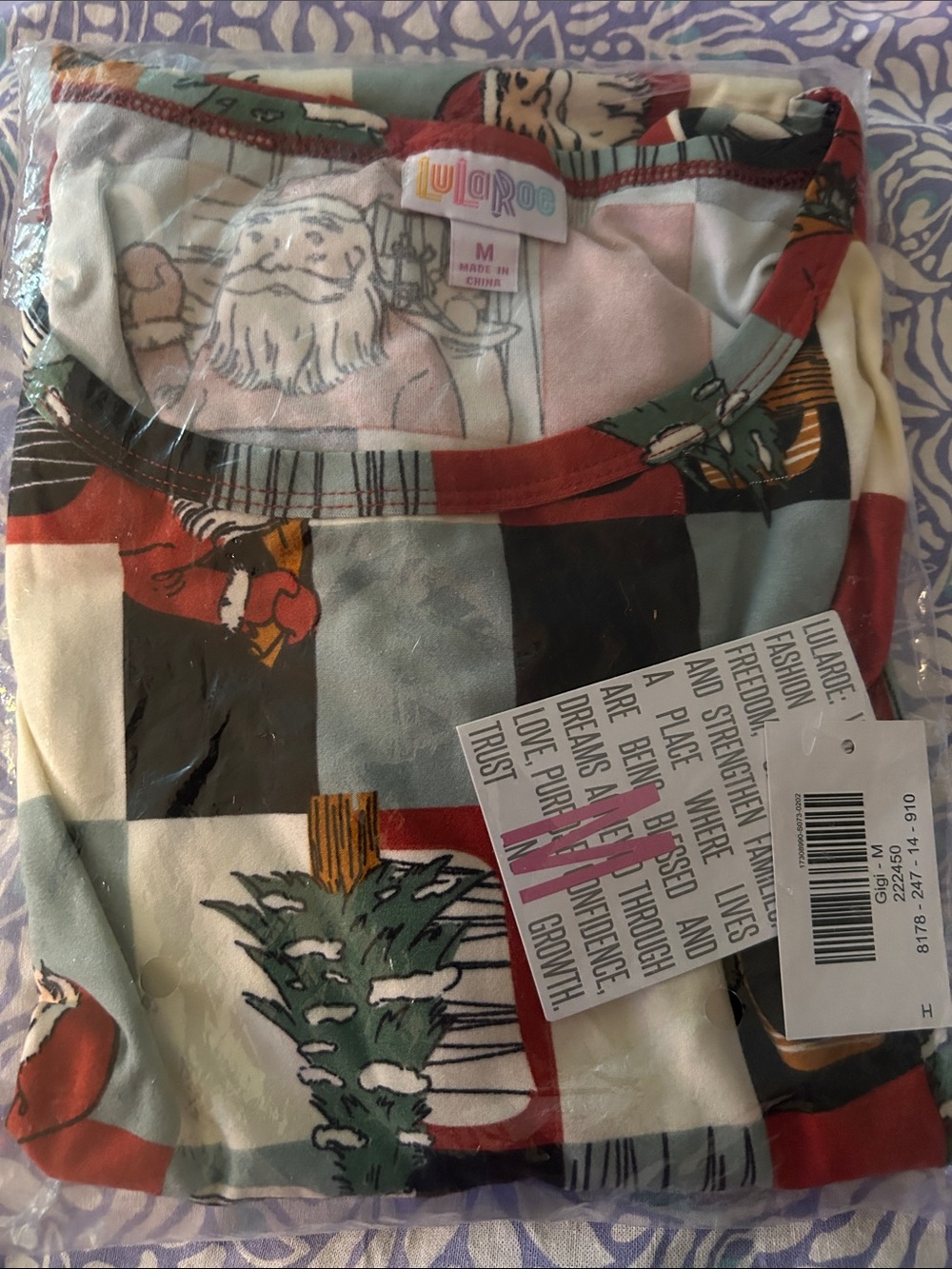 LuLaRoe Gigi Merry & Bright Women's Tunic Top Santa Tree 🌲 Winter